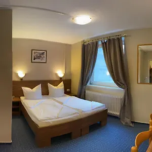 3* Otel Ansbach Am Kadewe