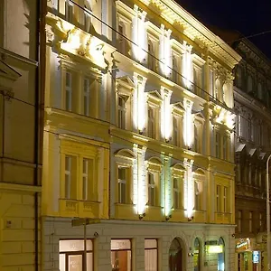 Otel Patio Prag